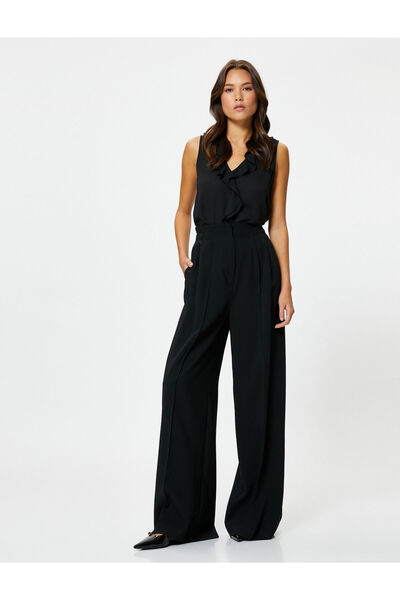 Koton Kolsuz Bluz V Yaka Fırfırlı Regular Fit