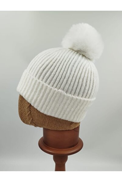 OnMyHead Pompom Beret