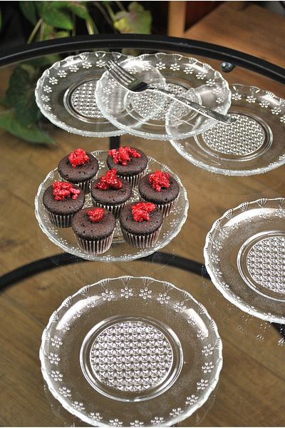 Qualitev Glass Crystal Model - 14 cm Dessert Breakfast Cookie and 6 Dessert Plates