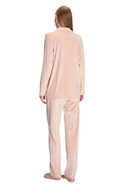 Anıl Kadın Uzun Kol Şeftali Boydan Düğmeli Kadife Pijama Takımı 11247