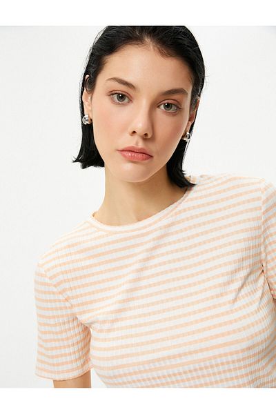 Koton Tricou de bază cu mânecă scurtă decolteu cu nervuri