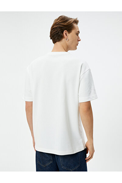 Koton Oversize Tişört Etiket Detaylı Bisiklet Yaka