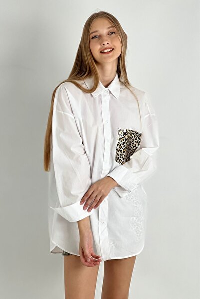 Miss Poem Γυναικείο μακρύ πουκάμισο λεοπάρ με λεπτομέρεια τσέπης oversized λευκό