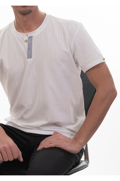 Mondo Düğmeli Yaka Basic T-Shirt