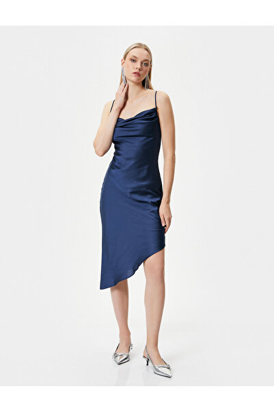 Koton Marineblaues Midi-Damenkleid mit Degeage-Kragen 4SAK80002FW
