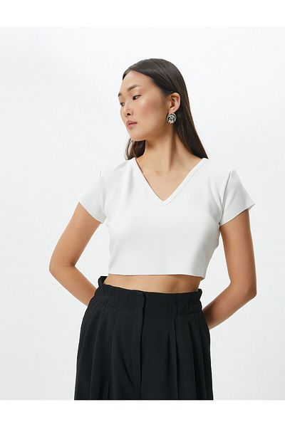 Koton Crop T-shirt με κοντό μανίκι V-λαιμόκοψη