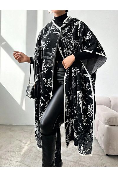 sportiness Women's Hooded Print Knitwear Poncho