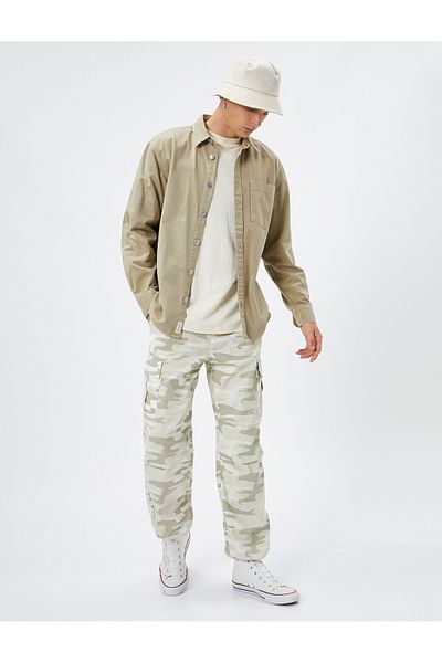 Koton Camouflage-Cargo-Fallschirmhose mit Stoppertaschen-Detail