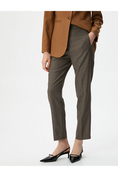 Koton Υφασμάτινο τσιγάρο παντελόνι με τσέπες κανονική μέση