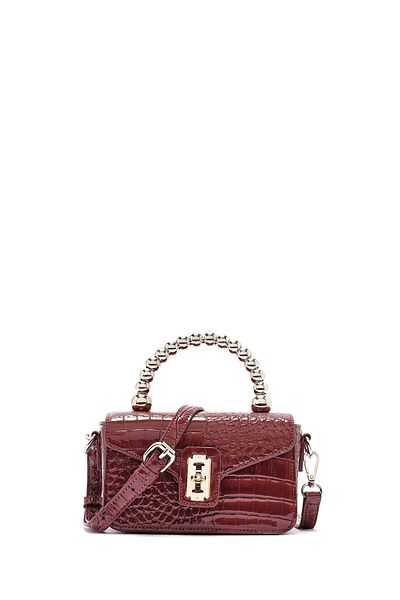 Derimod Dámská vínová kabelka s dlouhým popruhem Mini Classic z lakované kůže Crossbody 24WBD 282616