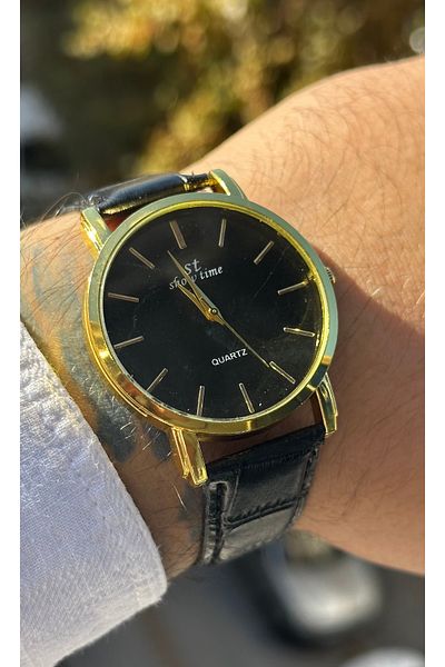Show Time Leather Men's Wristwatch