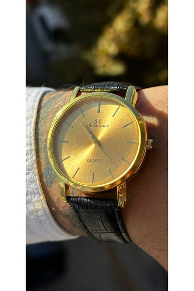 Show Time Leather Men's Wristwatch