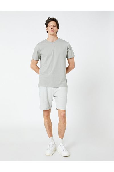 Koton Basic-Bermudashorts in schmaler Passform mit Spitzen-Taillentaschendetail