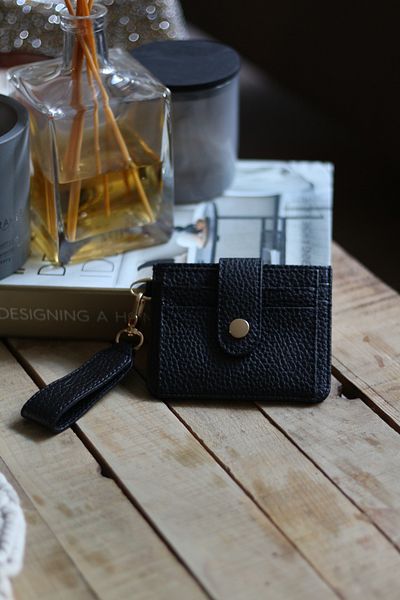 Moom Bag Women's Black Mascot Card Holder Wallet