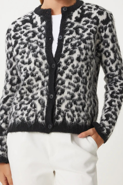 Trade Bazaar Γυναικεία πλεκτή ζακέτα με κοντό γένια με λεοπάρ σχέδιο