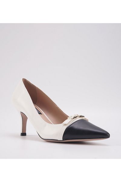 Nine West Women Ivory Shoes