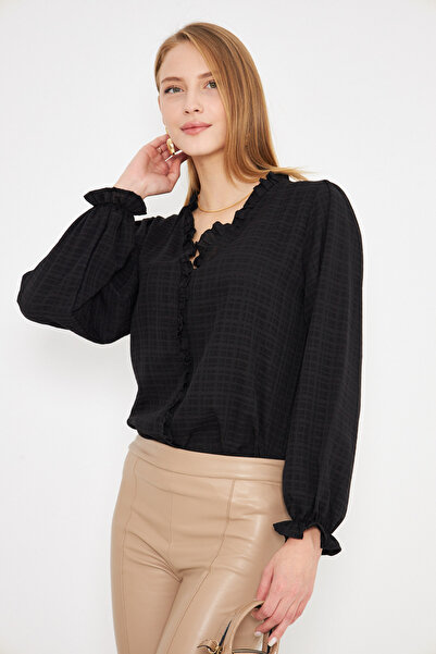 armonika Μαύρη γυναικεία μακρυμάνικη μπλούζα με βολάν γιακά και ελαστικά μανίκια - ARM-25K 001030