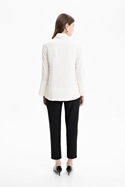 Aker Tie Tie Stylish Blouse