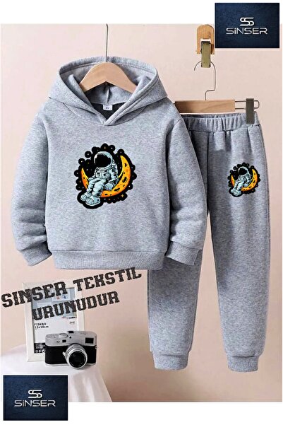 SİNSER TEKS Παιδικό σετ φόρμας με κουκούλα με στάμπα «AYA OTURAN ASDTRNT»