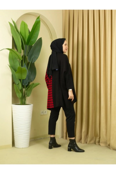 02Lady Fashion Knitwear Houndstooth Poncho Tunic