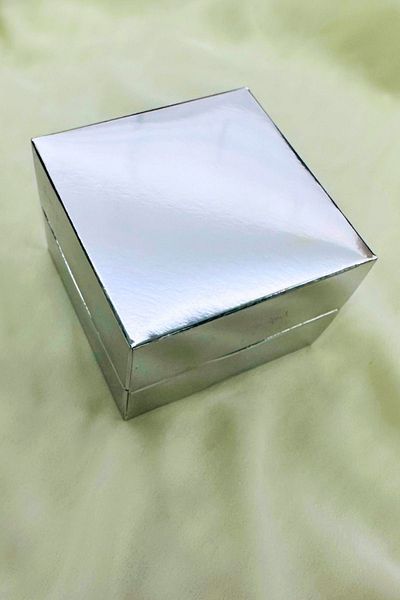 PETEK AKSESUAR SILVER METALIZED GIFT BOX