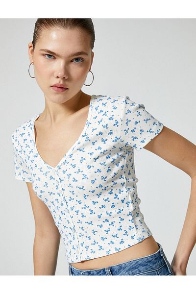Koton Crop Floral T-Shirt με κουμπιά V-λαιμόκοψη με ραβδώσεις, λεπτή εφαρμογή, κοντομάνικο βαμβακερό