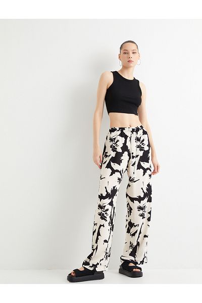 Koton Hose mit weitem Bein und Blumenmuster, Taillenbund aus Viskosestoff