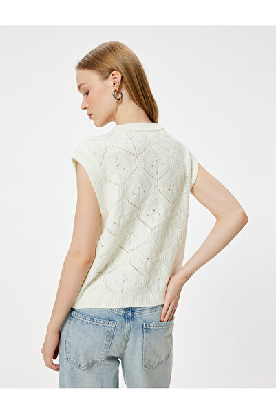 Koton Αμάνικο πουλόβερ με βελονάκι με λαιμόκοψη