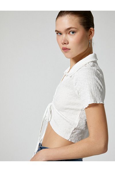 Koton Crop Polo Kragen T-Shirt Front gerafft Krawatte Strukturiert