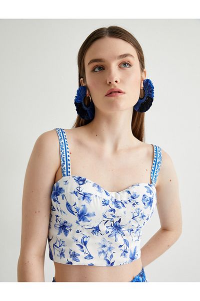 Koton Bustier mit Blumenmuster und Riemchen in schmaler Passform – Herzkragen