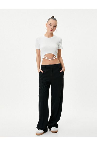 Koton Crop T-Shirt Metal Accessory Detailed Short Sleeve Crew Neck