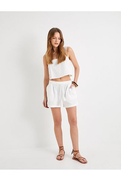 Koton Shorts aus Baumwollmusselin – Schnürung in der Taille und Taschendetail