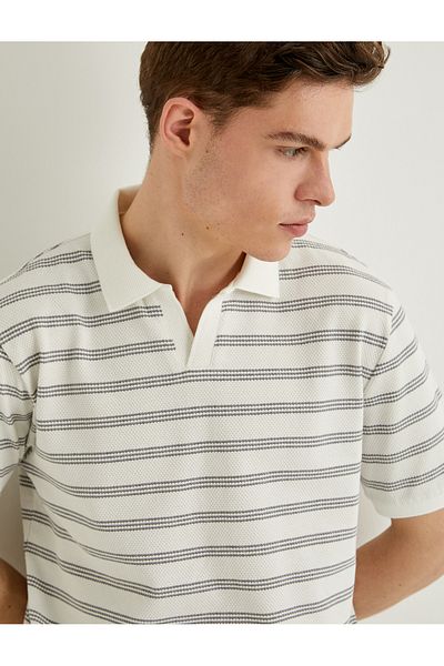 Koton Tricou polo cu decolteu în V, cu mânecă scurtă din bumbac