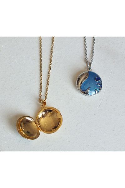 Mervem Store Steel Openable Whale Necklace