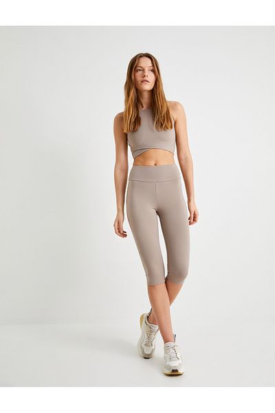 Koton Sport-BH ohne Kappe, asymmetrischer Schnitt, Rundhalsausschnitt, Slim Fit