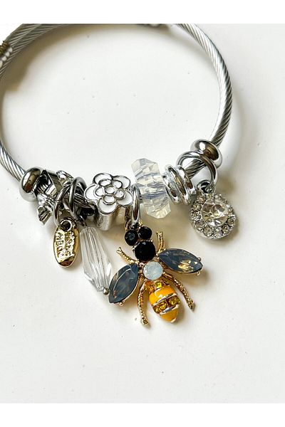 Snartun Stainless Steel Bracelet with Bee Charm - I Adjustable with Special Box