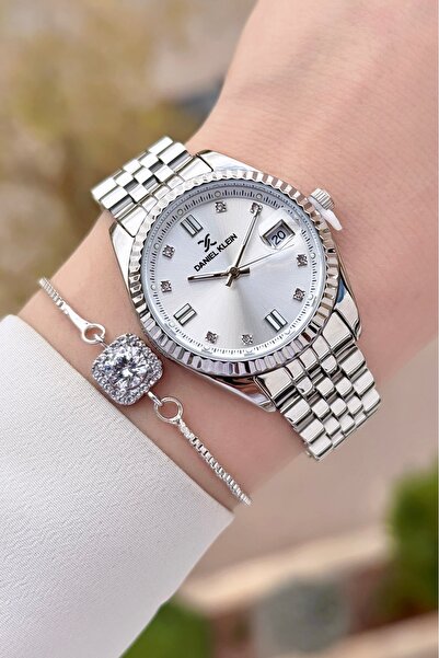 Daniel Klein Gri Renk Ayarlanabilir Kordonlu Kadın Kol Saati + Bileklik