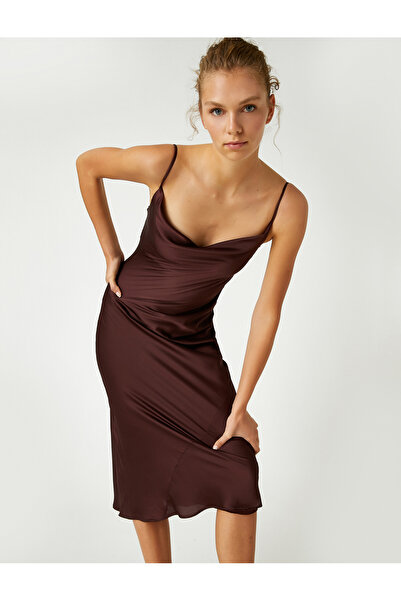 Koton Degaje-Kragen-Midikleid aus Satin mit dünnen Trägern