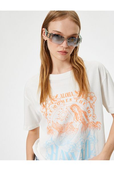 Koton Crew Neck Relax Fit Slogan Printed Short Sleeve T-Shirt