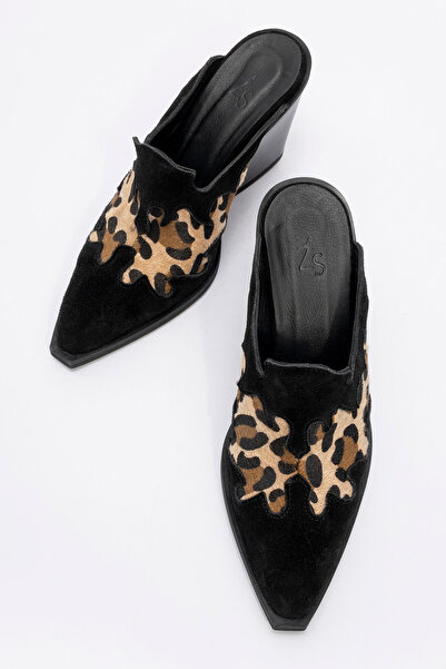 Zeynep Sıradağlı Papuci de damă Valvent Western din piele intoarsa neagra-leopard