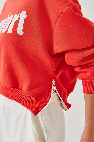 Bianco Lucci Women's Three Thread Raised Side Zip Crop Sweatshirt 60261016