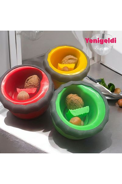 Yenigeldi 3Pcs Japanese Design New Generation Flip Nut and Walnut Cracker for Rehabilitation