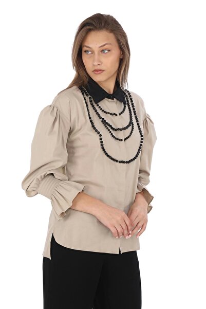 lodmela Μπεζ κολιέ με μαργαριτάρι κεντημένη μπλούζα 4704
