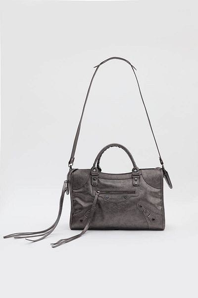 BE BLUE Silver Bucket Detailed Sleeve Bag