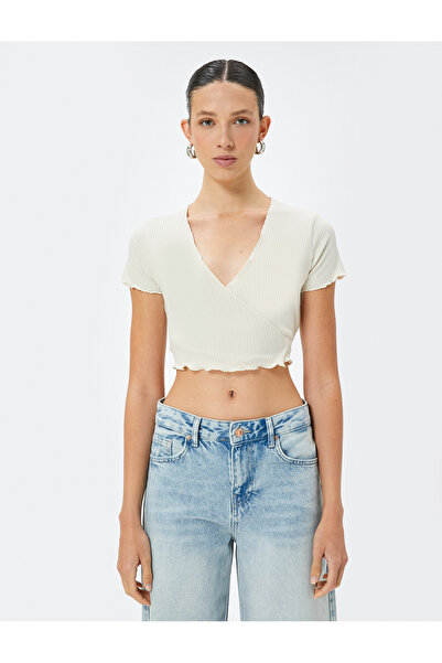 Koton Kurz geschnittene, zweireihige Bluse mit gewebten kurzen Ärmeln und Schnürdetail in schmaler Passform