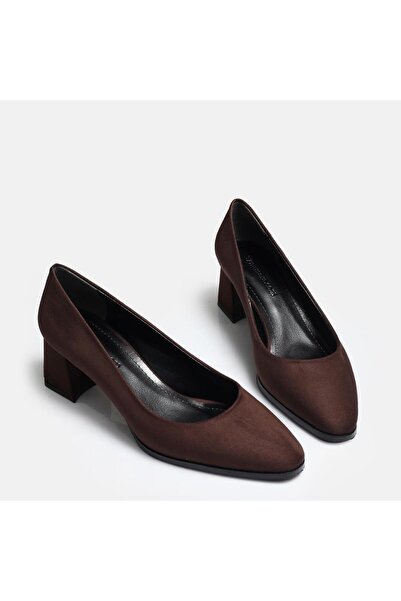 37Numara BÜYÜK NUMARA KADIN AZ TOPUKLU AYAKKABI 41-42-43-44-KAHVE SÜET KALIBI BİR NUMARA BÜYÜKTÜR