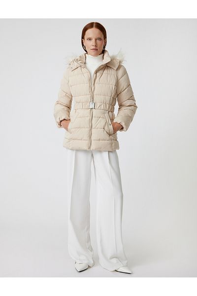 Koton Prošívaný Puffer Coat Límec z umělé kožešiny s kapucí a páskem