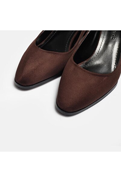 37Numara BÜYÜK NUMARA KADIN AZ TOPUKLU AYAKKABI 41-42-43-44-KAHVE SÜET KALIBI BİR NUMARA BÜYÜKTÜR