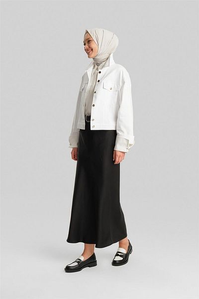 Armine Black Satin Skirt - Ort1534 Model