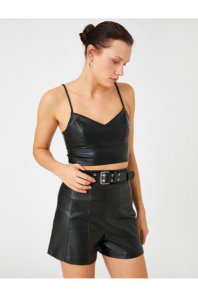 Koton Shorts aus Kunstleder mit Nieten und Gürteldetail
